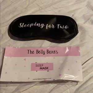 Super cute sleeping 😴 mask (sleeping for two)